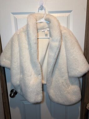 Gemma Layne Ivory Faux Fur Bridal Shrug Capelet Wedding Wrap One Size